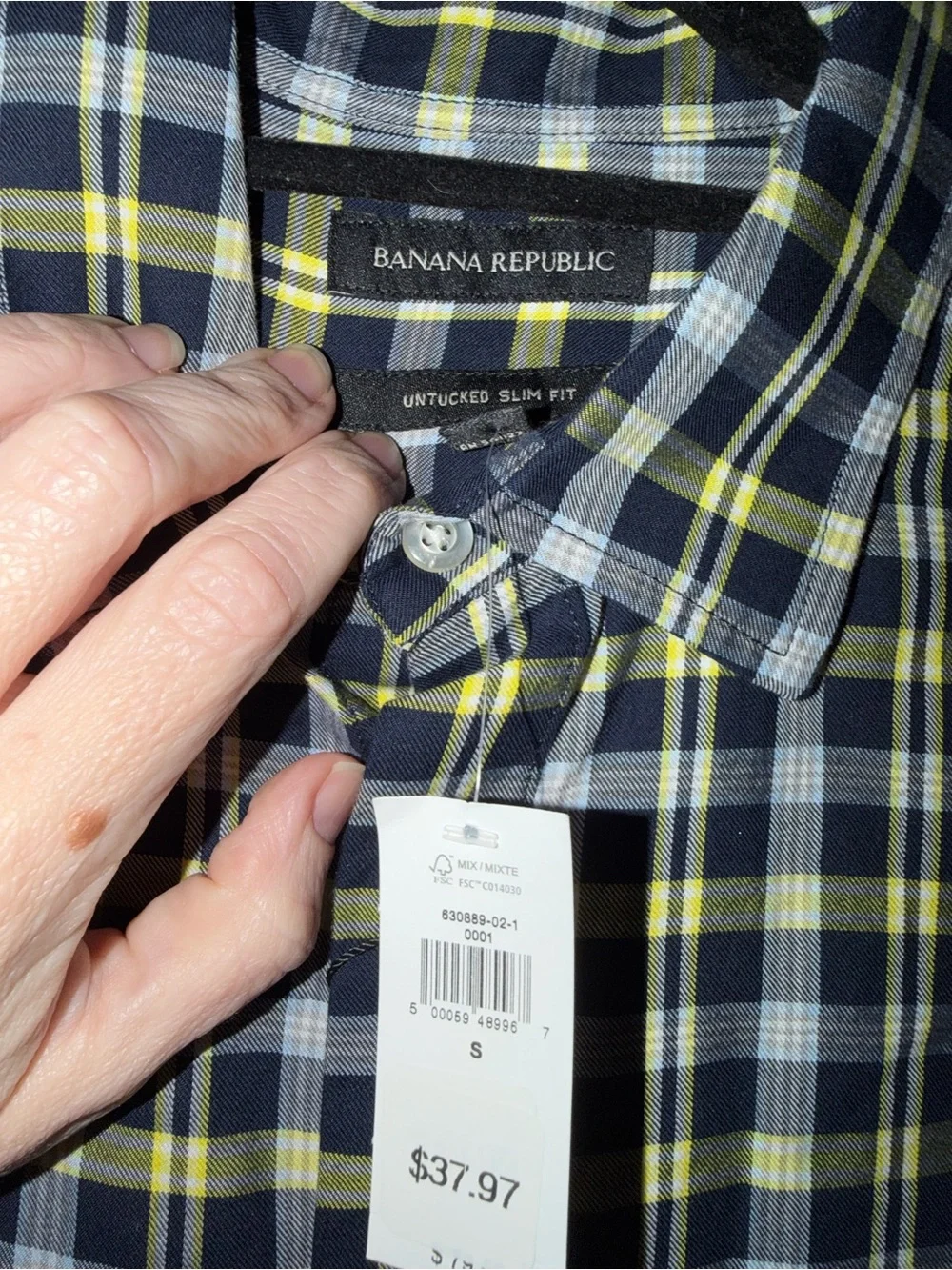 Banana Republic classic button